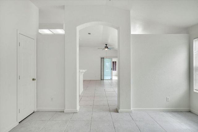 8575 Black Kite Dr, Elk Grove, CA 95624