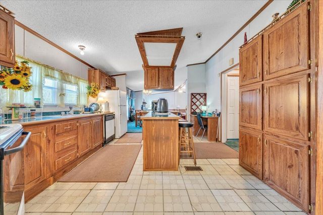 20459 Main ST, Buchanan, VA 24066