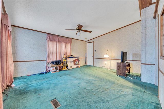 20459 Main ST, Buchanan, VA 24066