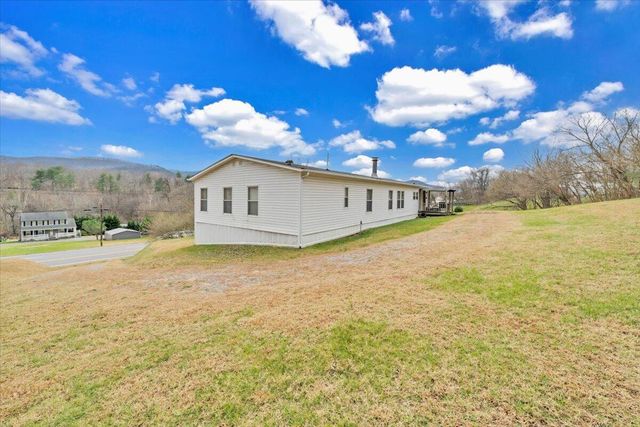 20459 Main ST, Buchanan, VA 24066