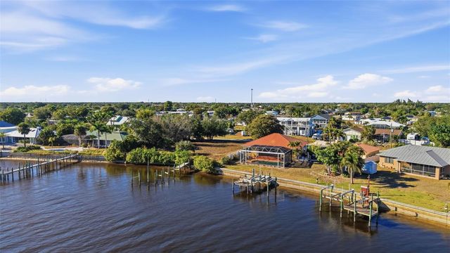 3260 PEACE RIVER DRIVE, Punta Gorda, FL 33983