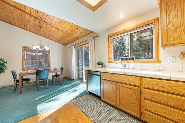 15511 Northwoods Boulevard, Truckee, CA 96161