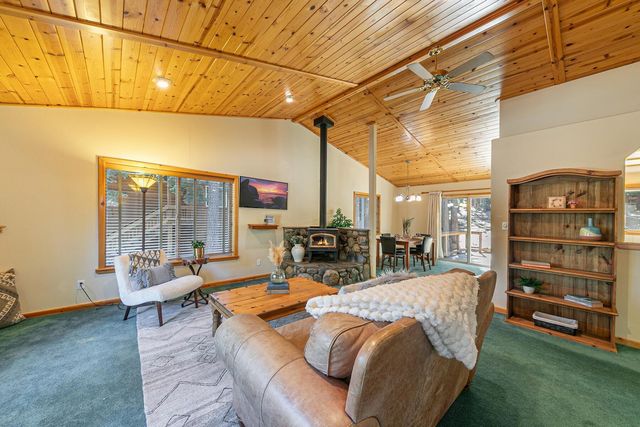 15511 Northwoods Boulevard, Truckee, CA 96161