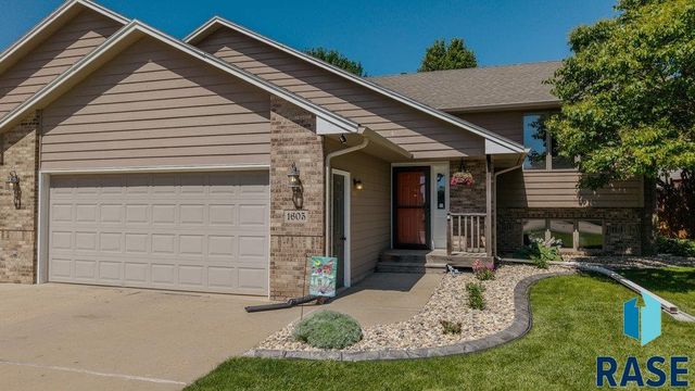 1605 S Aberdeen Ave, Sioux Falls, SD 57106