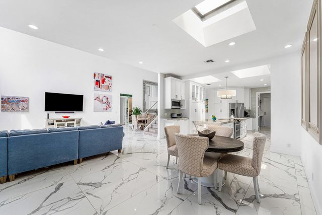 5863 Waterford, Boca Raton, FL 33496