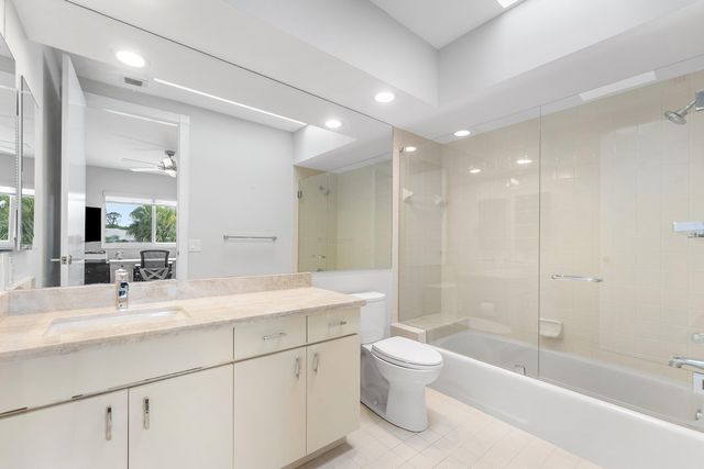 5863 Waterford, Boca Raton, FL 33496