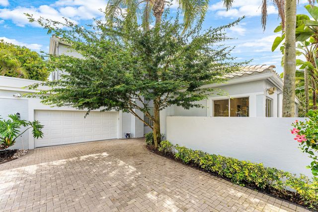 5863 Waterford, Boca Raton, FL 33496