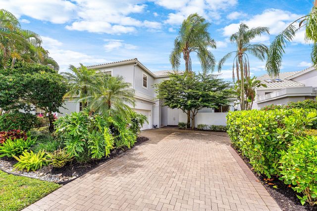 5863 Waterford, Boca Raton, FL 33496