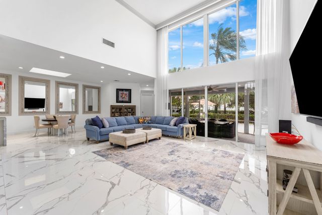 5863 Waterford, Boca Raton, FL 33496