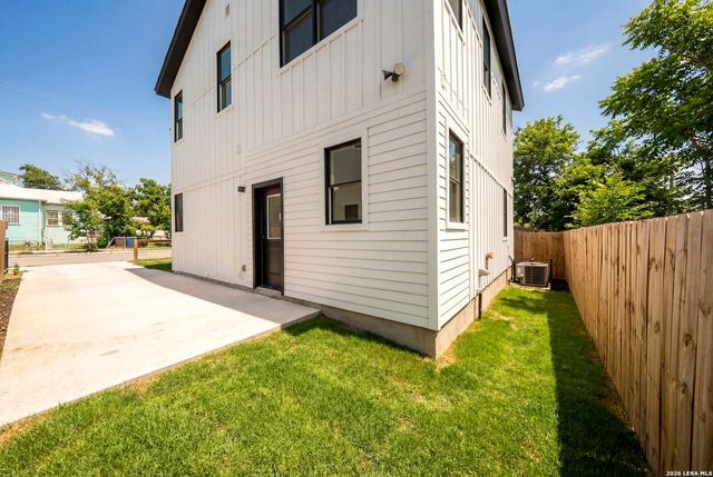 423 N Mesquite St, San Antonio, TX 78202