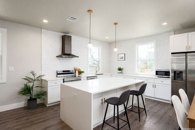 423 N Mesquite St, San Antonio, TX 78202