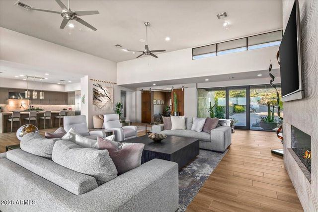 9235 E GRAPEVINE Pass, Scottsdale, AZ 85262