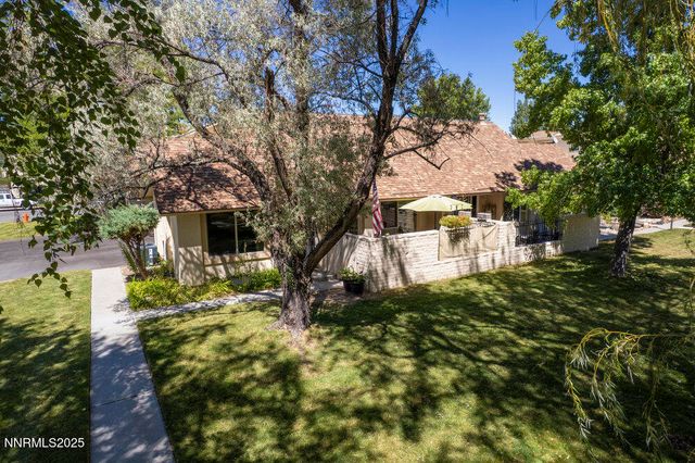 41 Condor Circle, Carson City, NV 89701
