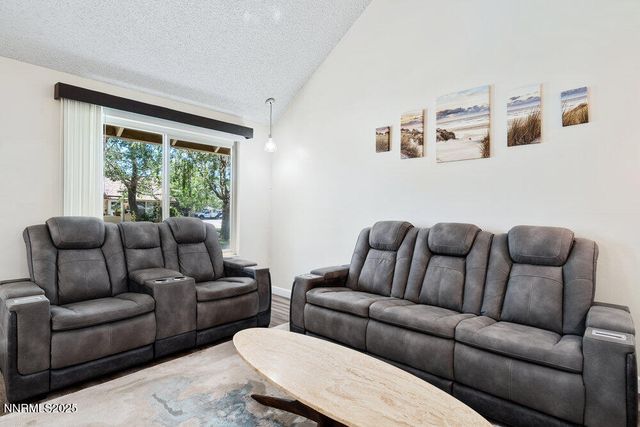41 Condor Circle, Carson City, NV 89701