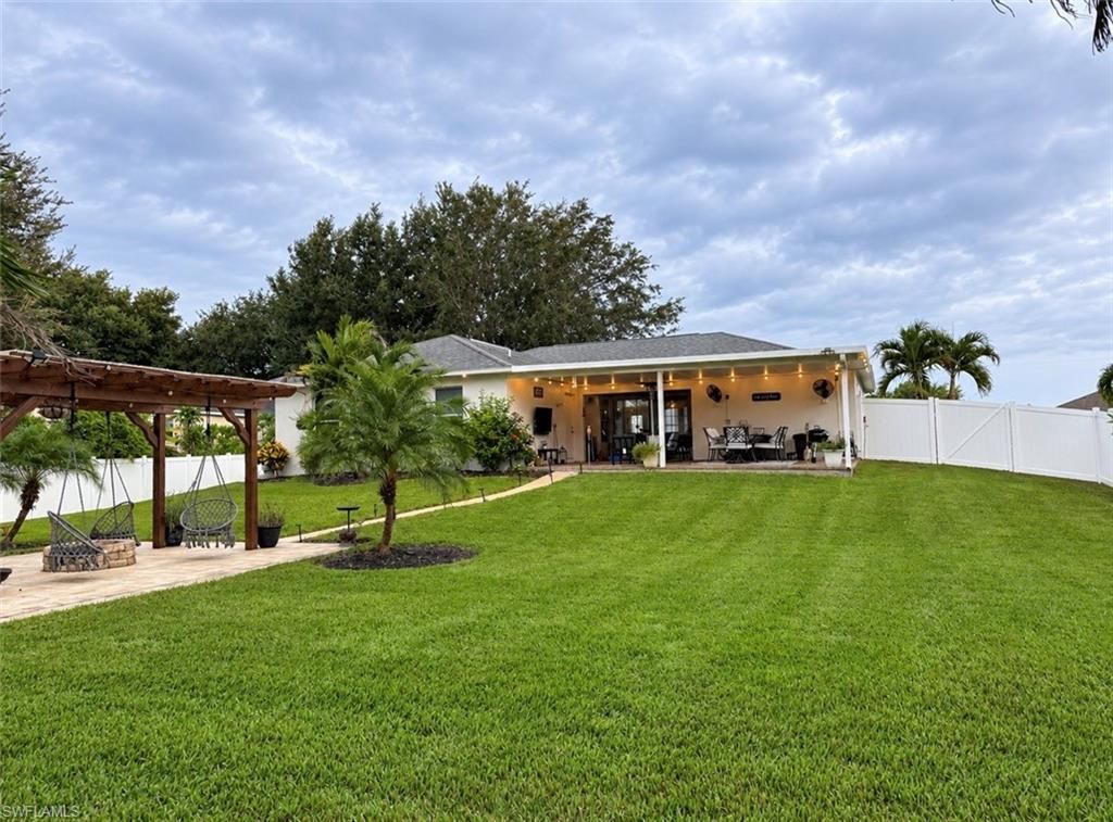 733 Arundel CIR, FORT MYERS, FL 33913 — photo 4
