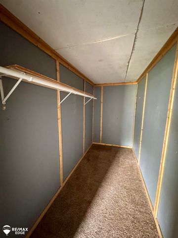 1418 W Juliah Avenue, Flint, MI 48505