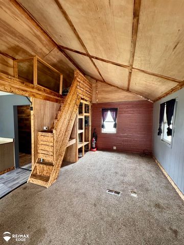 1418 W Juliah Avenue, Flint, MI 48505