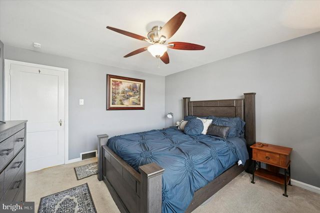 817 SURREY LN, Glenolden, PA 19036