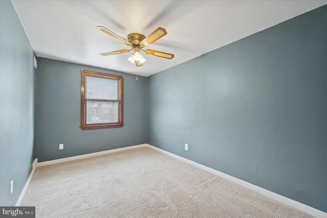 817 SURREY LN, Glenolden, PA 19036