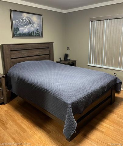 40430 Shakespeare Drive, Sterling Heights, MI 48313