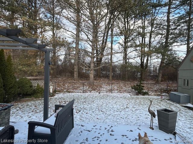 40430 Shakespeare Drive, Sterling Heights, MI 48313