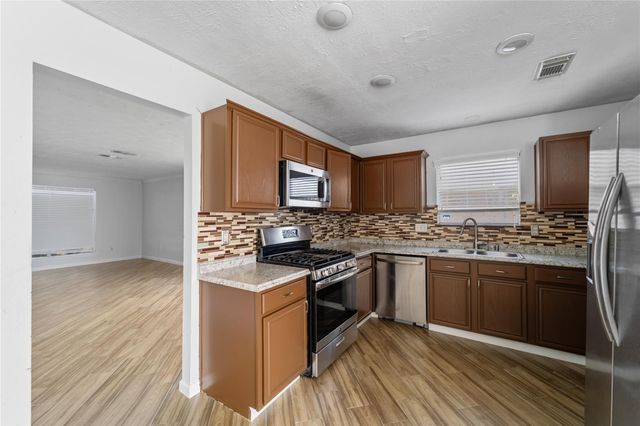 11959 Swords Creek Road, Houston, TX 77067