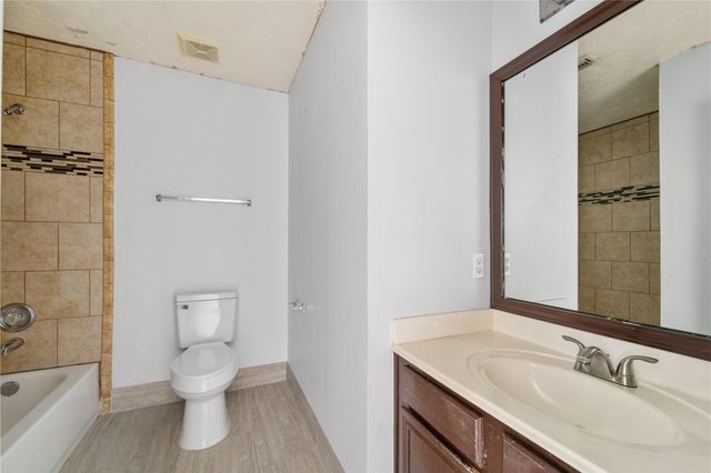 11959 Swords Creek Road, Houston, TX 77067