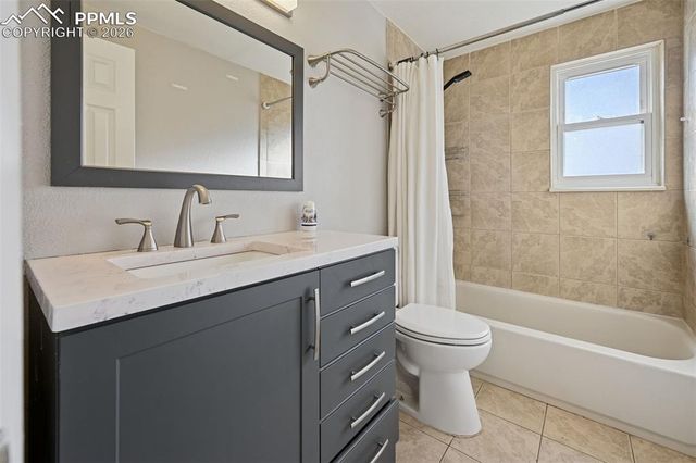 570 Calle Entrada Road, Fountain, CO 80817