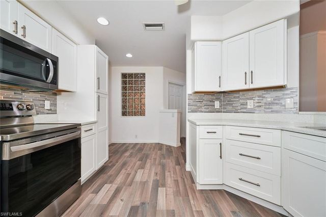 9140 Southmont CV 102, Fort Myers, FL 33908
