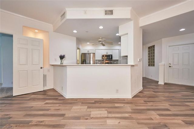 9140 Southmont CV 102, Fort Myers, FL 33908