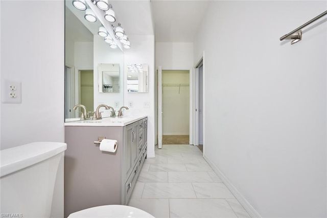 9140 Southmont CV 102, Fort Myers, FL 33908
