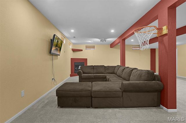 1322 Gerber Woods Drive, Edwardsville, IL 62025