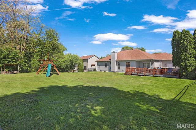 1322 Gerber Woods Drive, Edwardsville, IL 62025