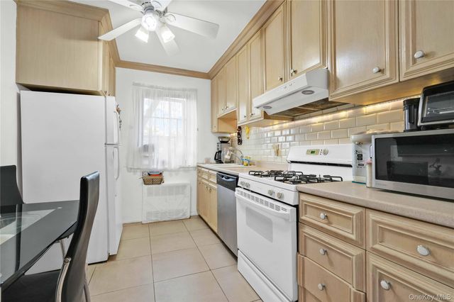 138-25 31 Drive 6L, Flushing, NY 11354