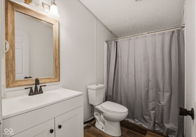 596 Glendale, Columbus, IN 47201
