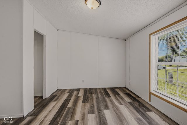 596 Glendale, Columbus, IN 47201