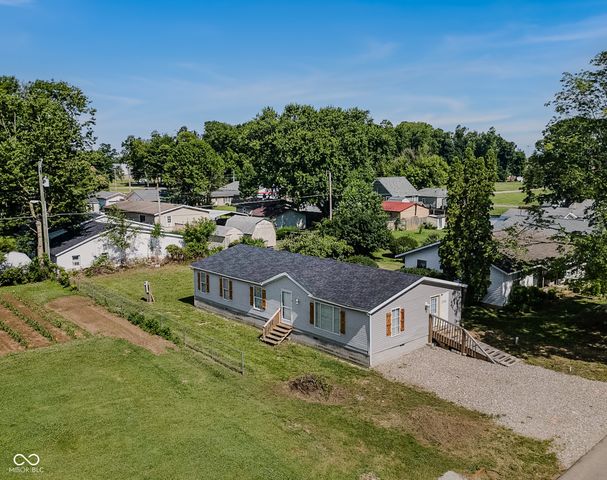596 Glendale, Columbus, IN 47201