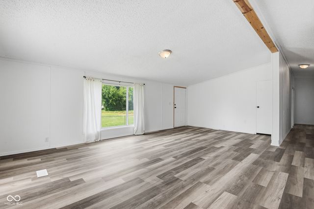 596 Glendale, Columbus, IN 47201