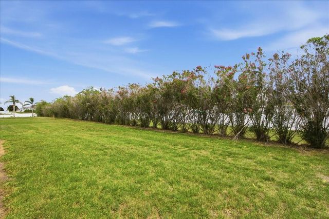 612 HIGHGATE PARK BOULEVARD, Davenport, FL 33897