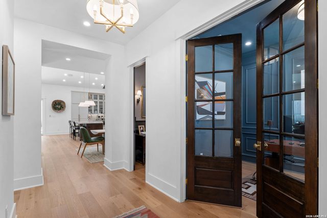 808 Canterbury Hill, San Antonio, TX 78209