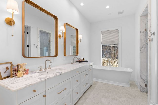 808 Canterbury Hill, San Antonio, TX 78209