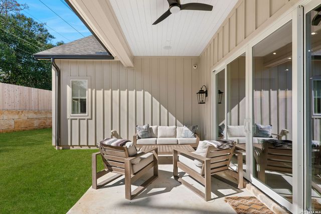 808 Canterbury Hill, San Antonio, TX 78209