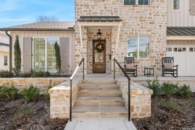 808 Canterbury Hill, San Antonio, TX 78209