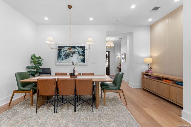 808 Canterbury Hill, San Antonio, TX 78209