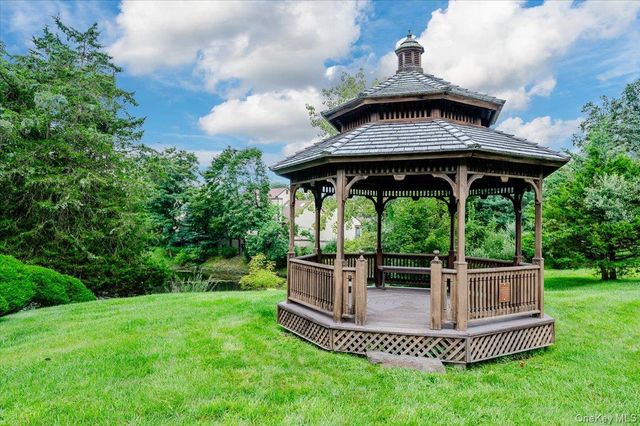 456 Heritage Hills B, Somers, NY 10589