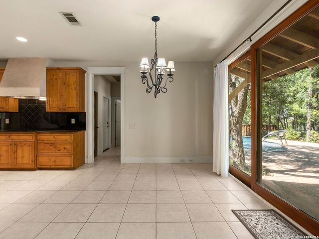 557 Apex Avenue, New Braunfels, TX 78132