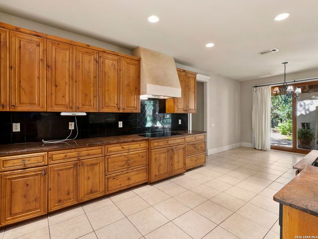 557 Apex Avenue, New Braunfels, TX 78132