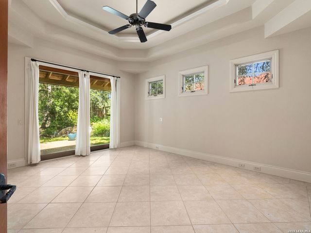 557 Apex Avenue, New Braunfels, TX 78132