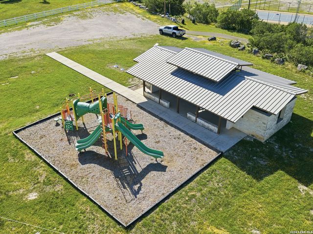 557 Apex Avenue, New Braunfels, TX 78132