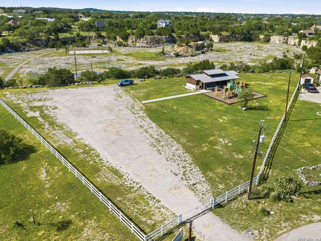 557 Apex Avenue, New Braunfels, TX 78132